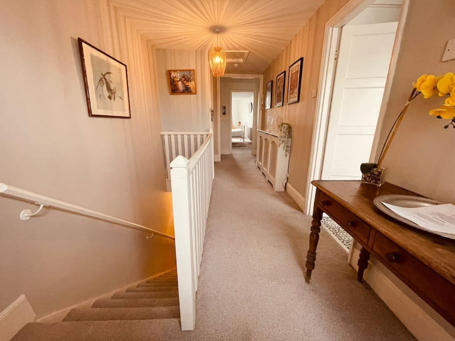 Penthouse Sea View Home Brighton ภายนอก รูปภาพ