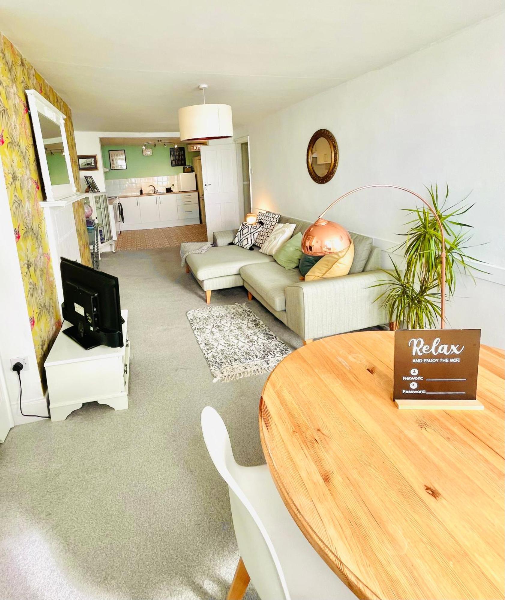 Penthouse Sea View Home Brighton ภายนอก รูปภาพ